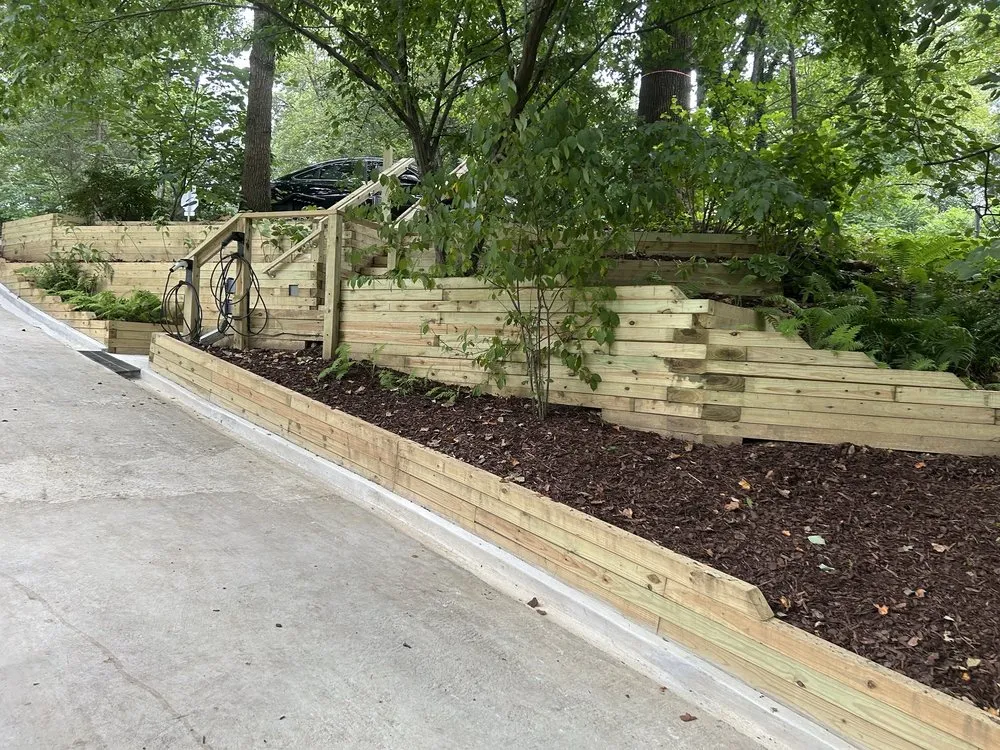 Trusted landscaping services in West Springfield, VA by Alberto Patio Design