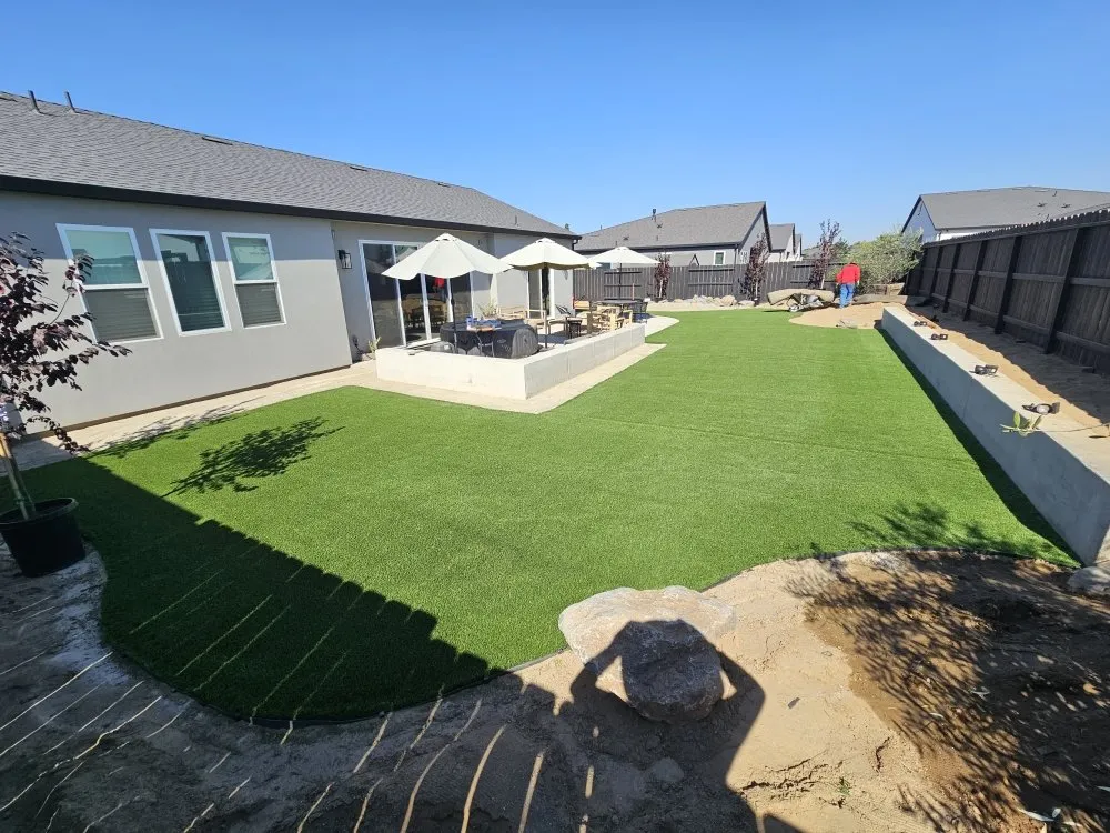 Custom outdoor landscaping for homes in Modesto, CA by Alberto's Landscape Services