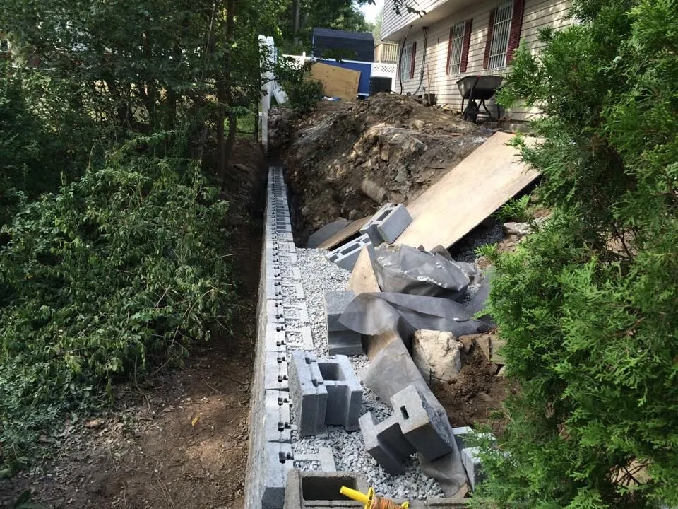 Local garden landscaping experts serving Waltham, MA - Albertos Landscape