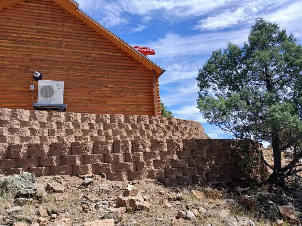 Reliable lawn care service for homes across Albuquerque, NM - Alberto's Landscaping