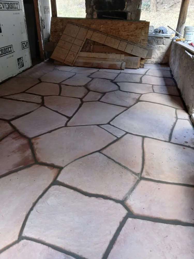 Expert garden landscaping in Albuquerque, NM by Alberto's Landscaping