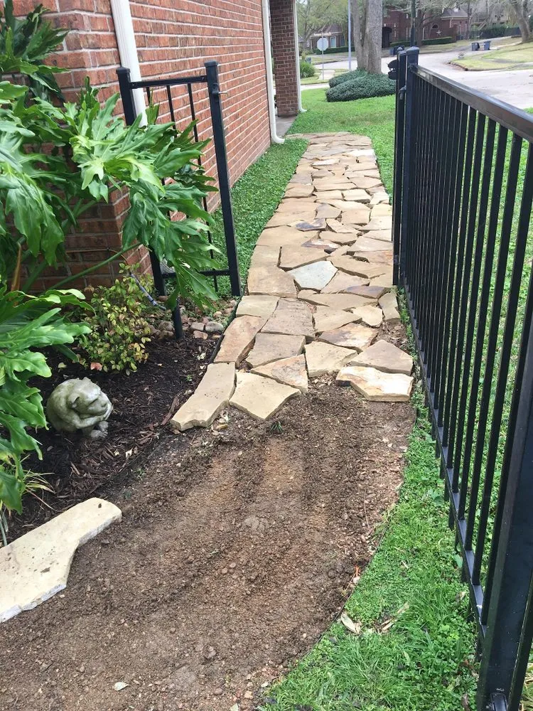 Local outdoor landscaping in Houston, TX - Alberto’s Landscaping