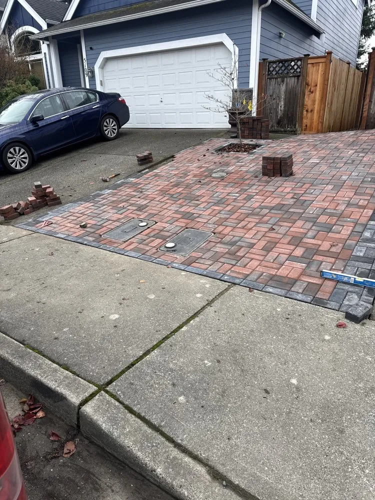 Trusted garden landscaping for homes in Tacoma, WA by Alberto’s Landscaping