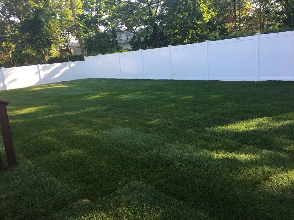 Reliable lawn care service experts serving Albertson, NY - Albert's Landscaping