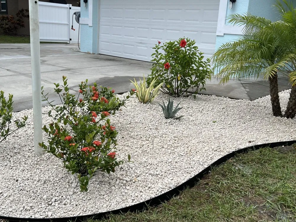 Local garden landscaping in Parrish, FL - Albright Landscaping
