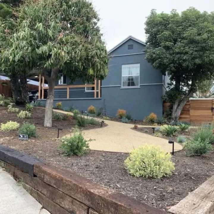 Professional lawn care service in Albuquerque, NM by Albuquerque NM Landscapers