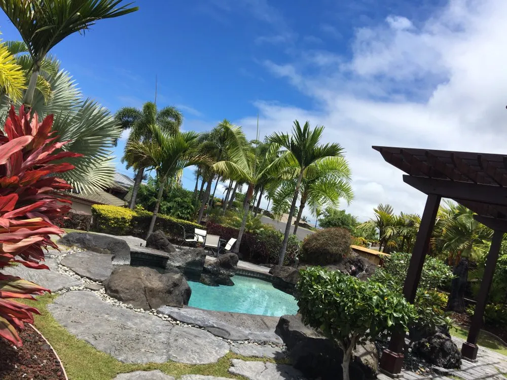 Affordable yard cleanup service in Kailua-Kona, HI - Alcain Landscaping