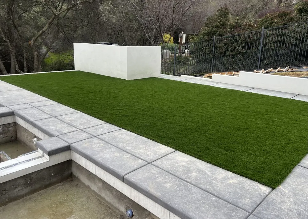 Top-rated yard maintenance in Stockton, CA - Alcala Landscape