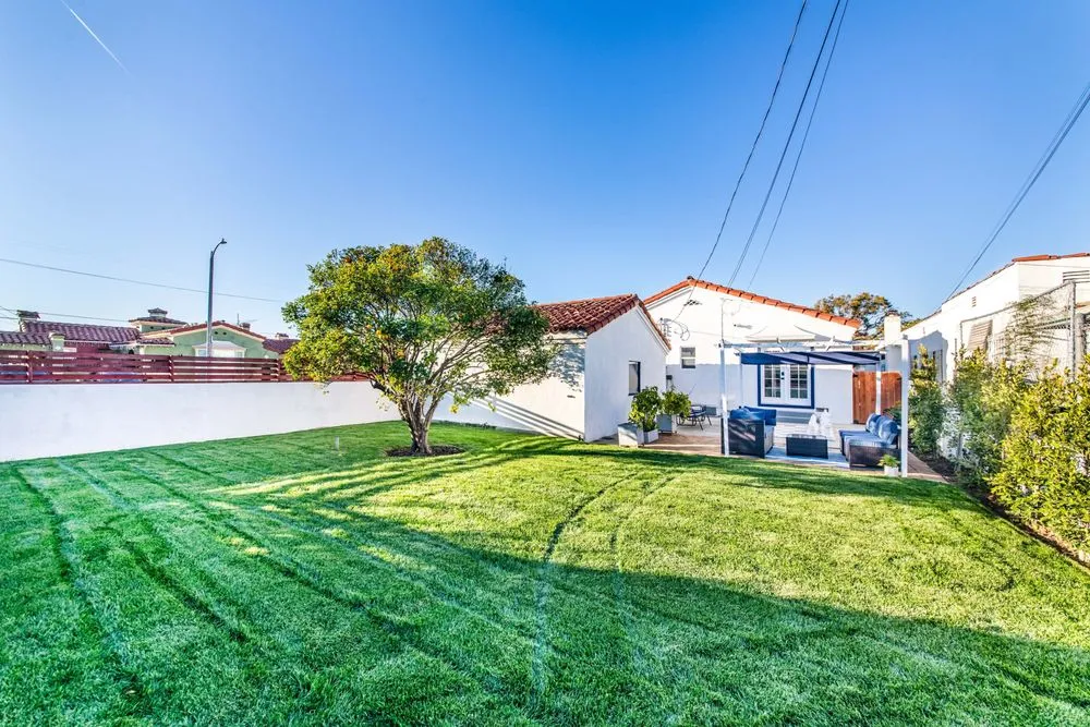 Local landscaping services for beautiful yards in Los Angeles, CA by Alcala Landscape y Mas