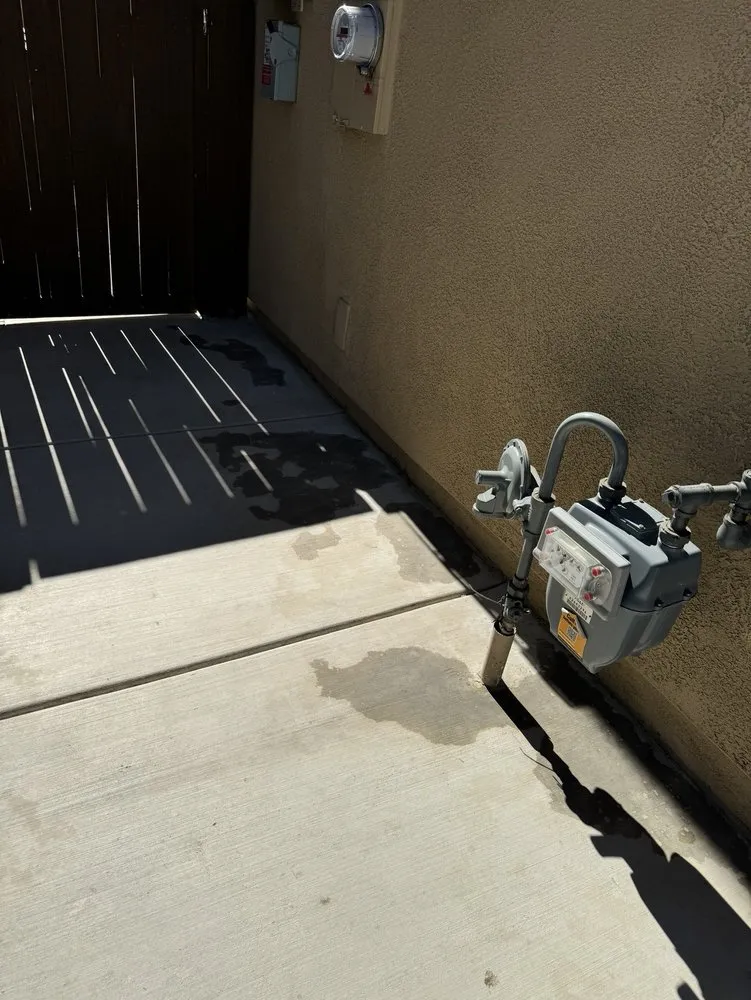 Custom residential landscaping in Sacramento, CA by Alcaraz Landscaping