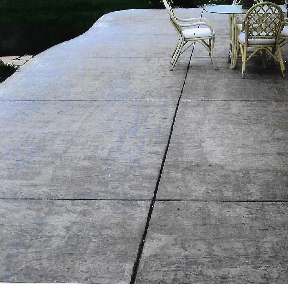 Affordable lawn mowing service for homes across Colton, CA - Aldama's Gardening Service