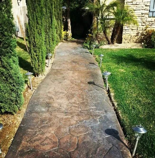 Trusted lawn care service for homes in Colton, CA by Aldama's Gardening Service