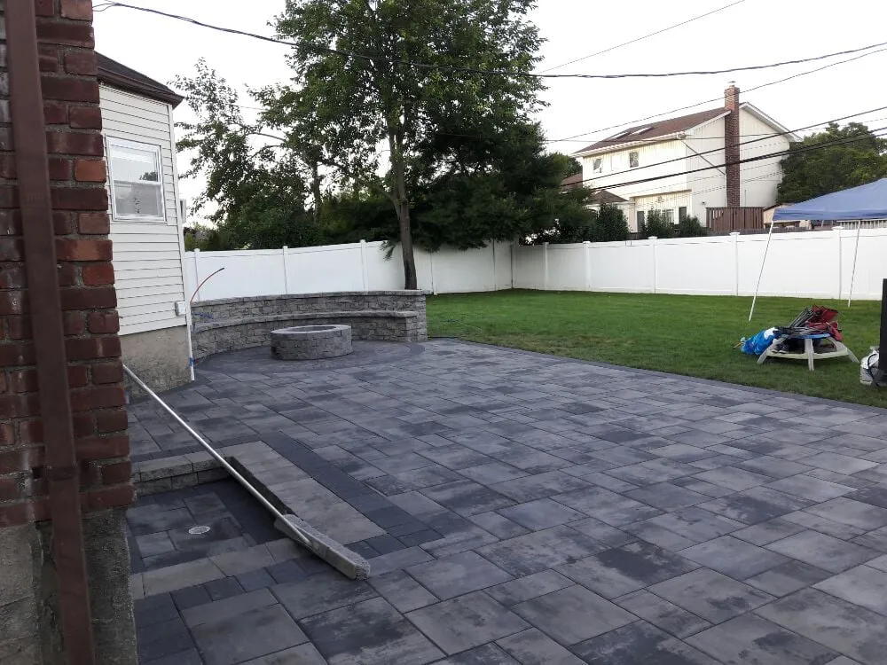 Reliable yard cleanup service for year-round maintenance in Hicksville, NY by Aldana Home Improvement