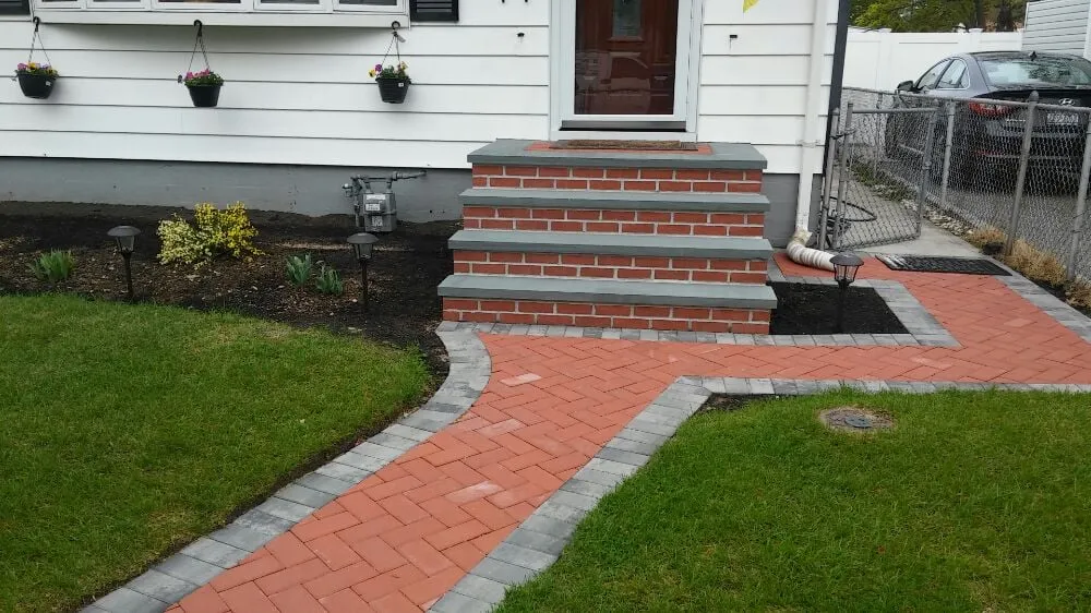 Top-rated lawn mowing service in Hicksville, NY - Aldana Home Improvement