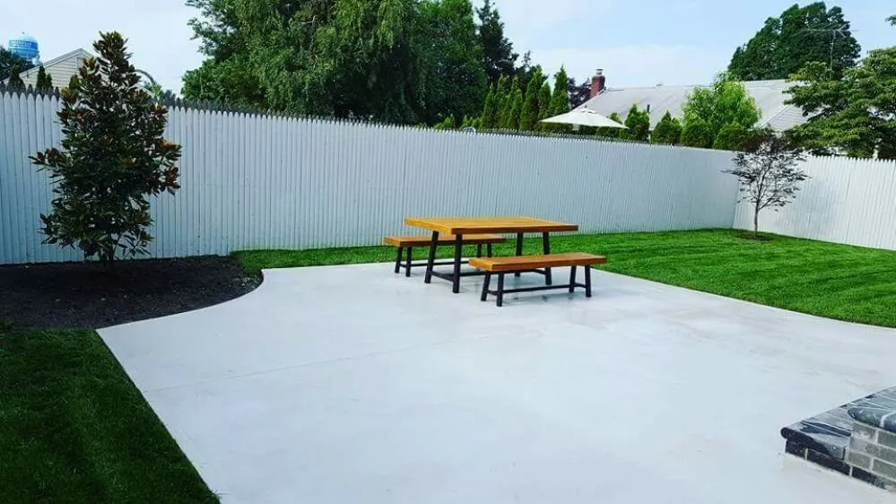 Custom residential landscaping in Hicksville, NY by Aldana Home Improvement