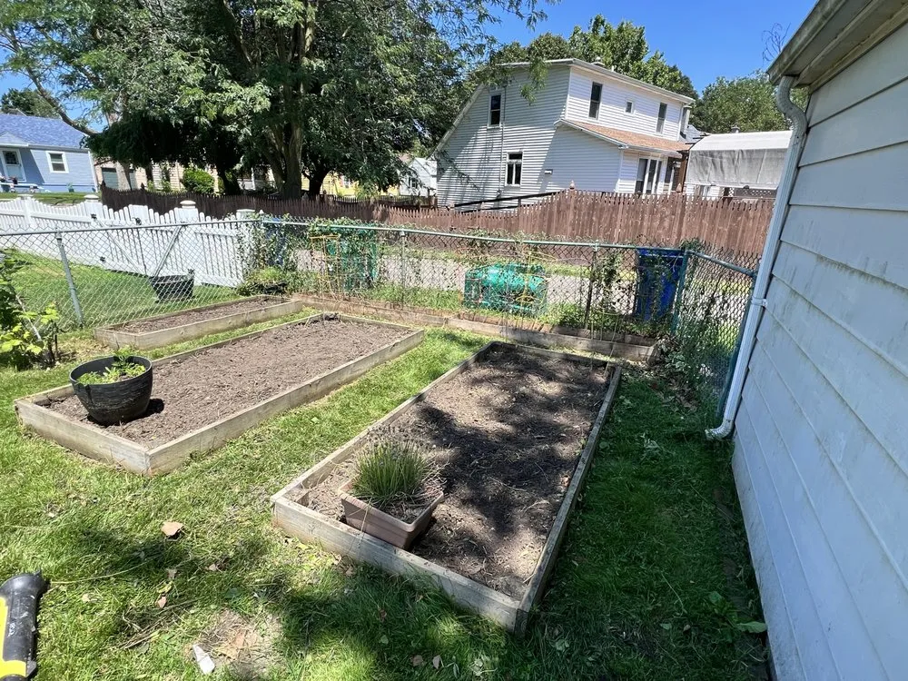 Top-rated garden landscaping in Niagara Falls, NY by Alder-Conn Landscaping