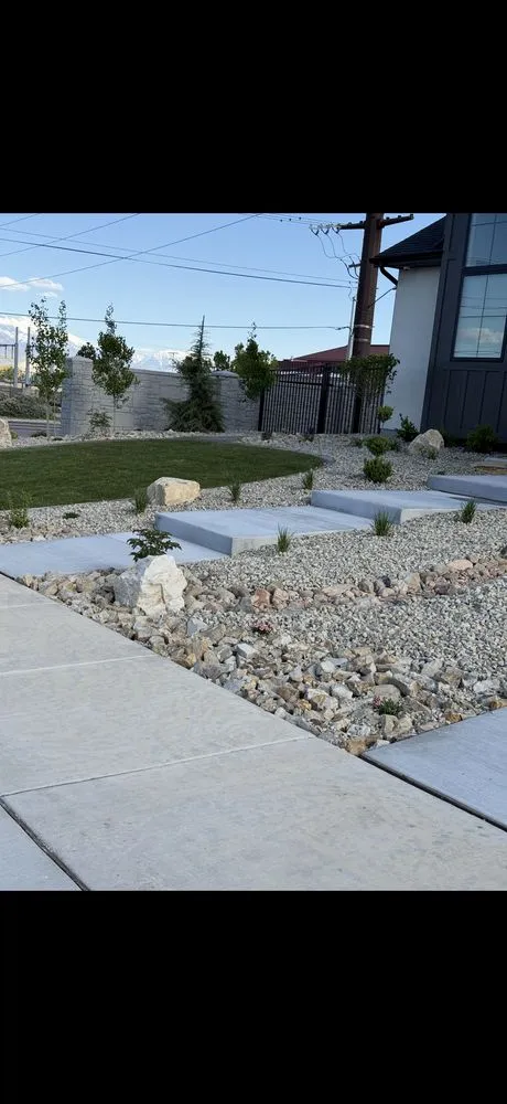 Trusted lawn mowing service experts serving South Jordan, UT - Alder Landscaping