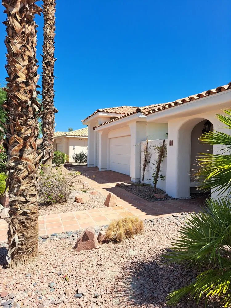 Professional yard maintenance experts serving Thousand Palms, CA - Aldo Torres Gardening And Landscaping