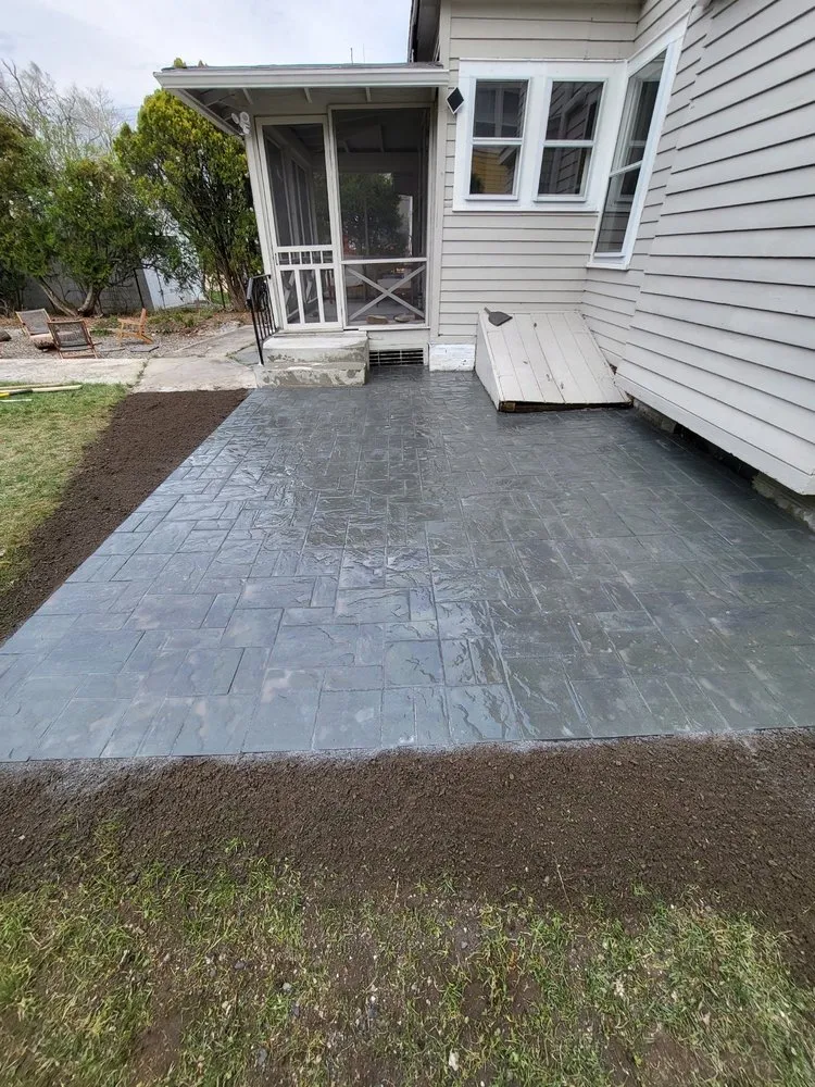 Reliable yard cleanup service experts serving Kingston, NY - Aldo's Lawncare & Maintenance