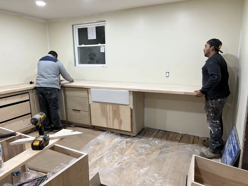 Custom yard cleanup service for homes in Kingston, NY by Aldo's Lawncare & Maintenance