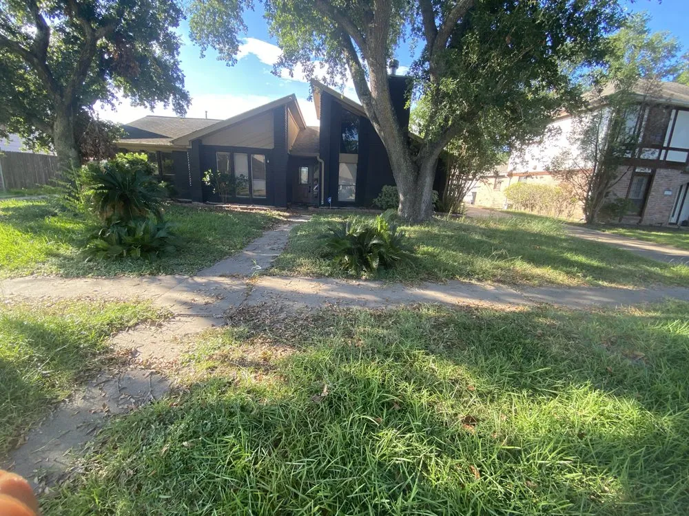 Custom residential landscaping for homes across Houston, TX - Aleaf Landscaping