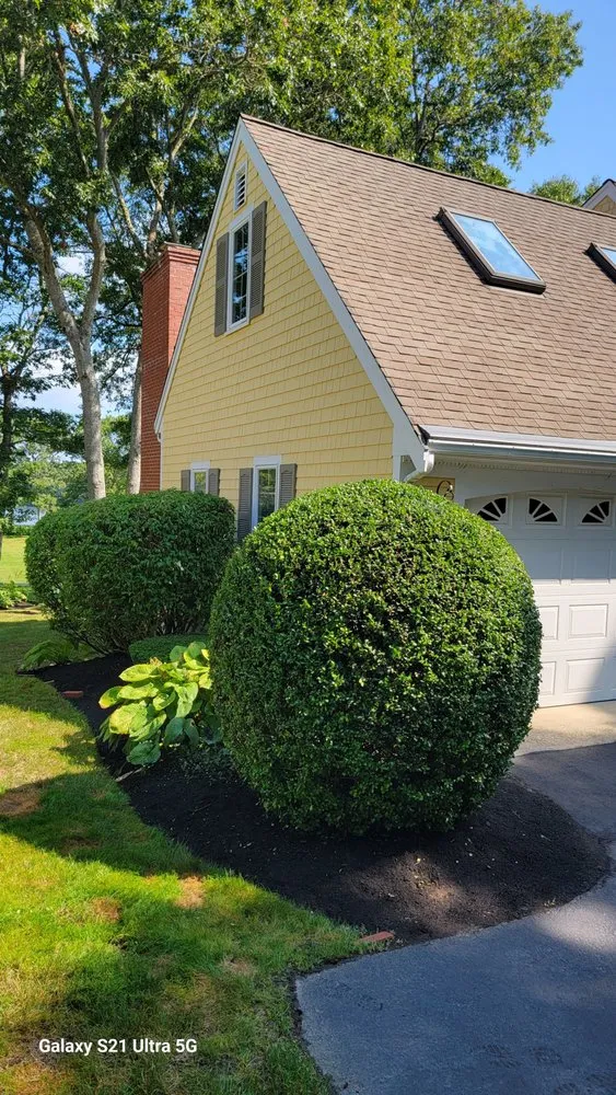 Expert lawn mowing service experts serving Barnstable, MA - Alef santos landscape