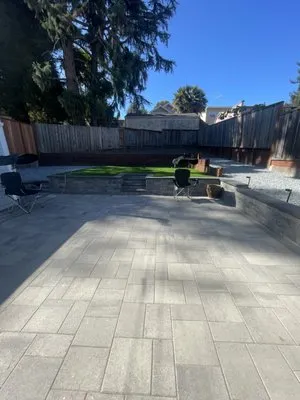 Alegria Segovia Landscaping Logo