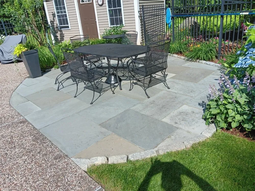 Trusted lawn care service experts serving Framingham, MA - Aleixo Pc