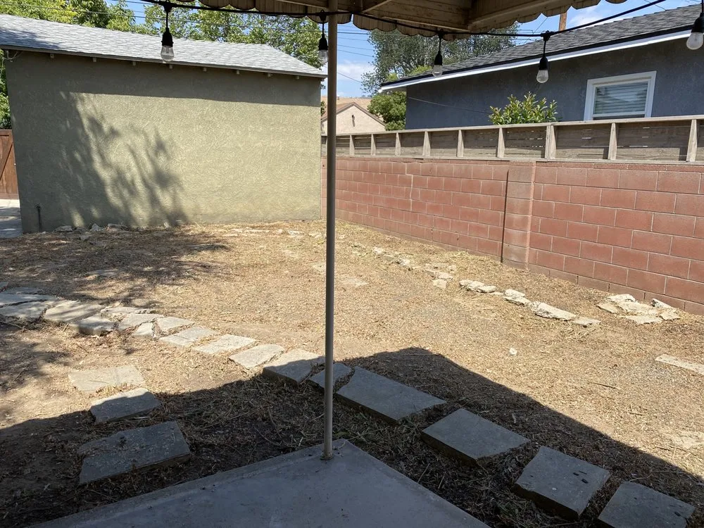 Professional outdoor landscaping in Huntington Park, CA by Alejairos landscaping