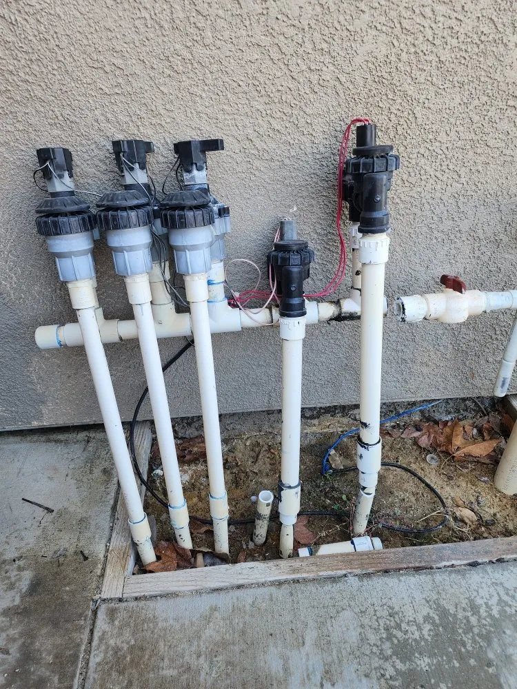 Expert lawn mowing service experts serving Bakersfield, CA - Alejandres Lawn Care