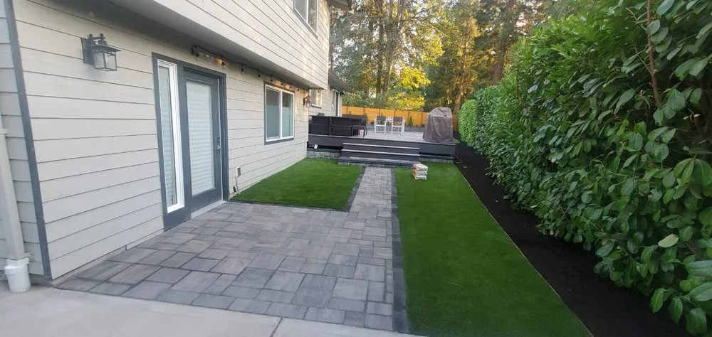 Local yard cleanup service for outdoor upgrades in Everett, WA by Alejandro’s Landscaping & Construction