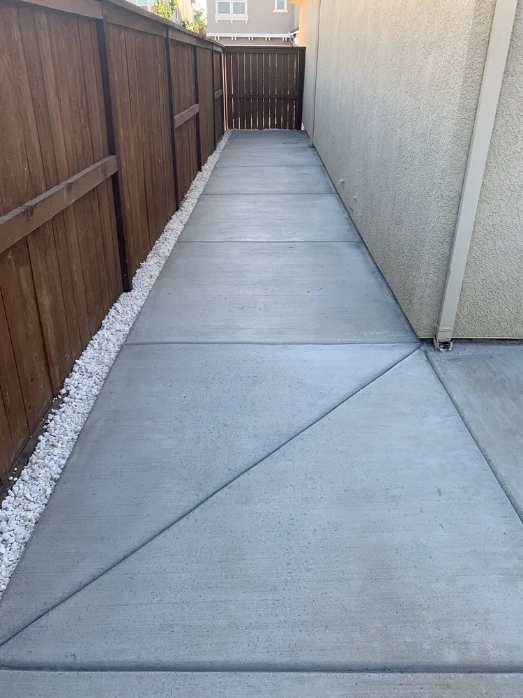 Top-rated yard maintenance for homes in Fairfield, CA by Alejandro’s Landscaping