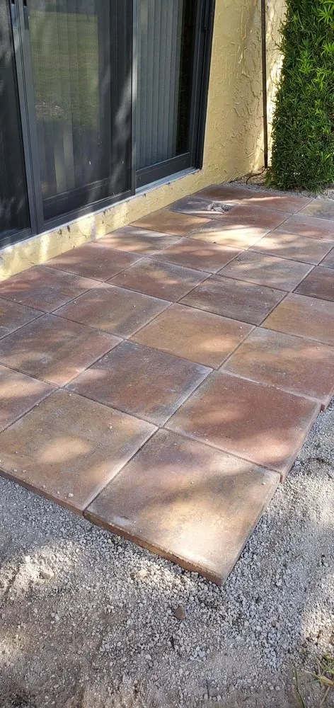 Professional landscaping services experts serving Stuart, FL - Alejandro's Lawn & Tree Maintenance Llc