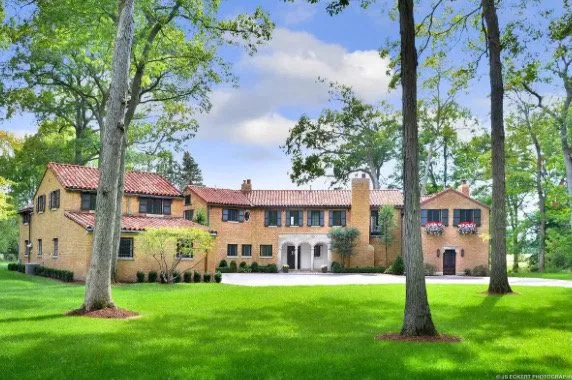 Local garden landscaping for outdoor upgrades across Wheeling, IL - Alex and David Landscaping and Construction