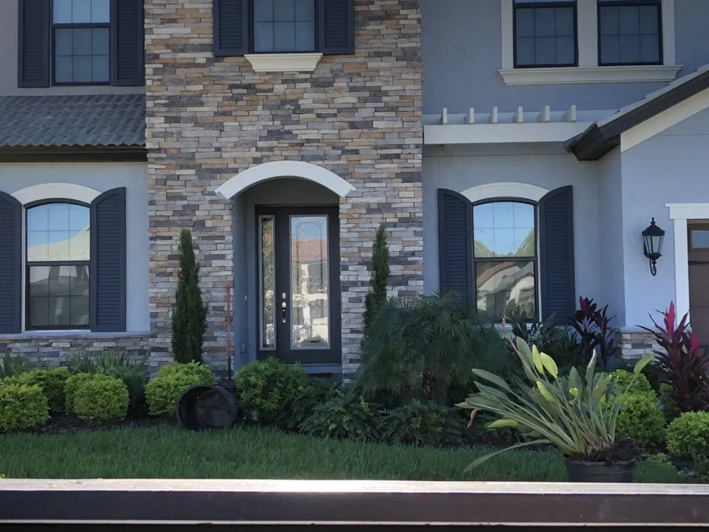 Trusted garden landscaping experts serving Tampa, FL - Alex Anglin Lawn Care Specialist