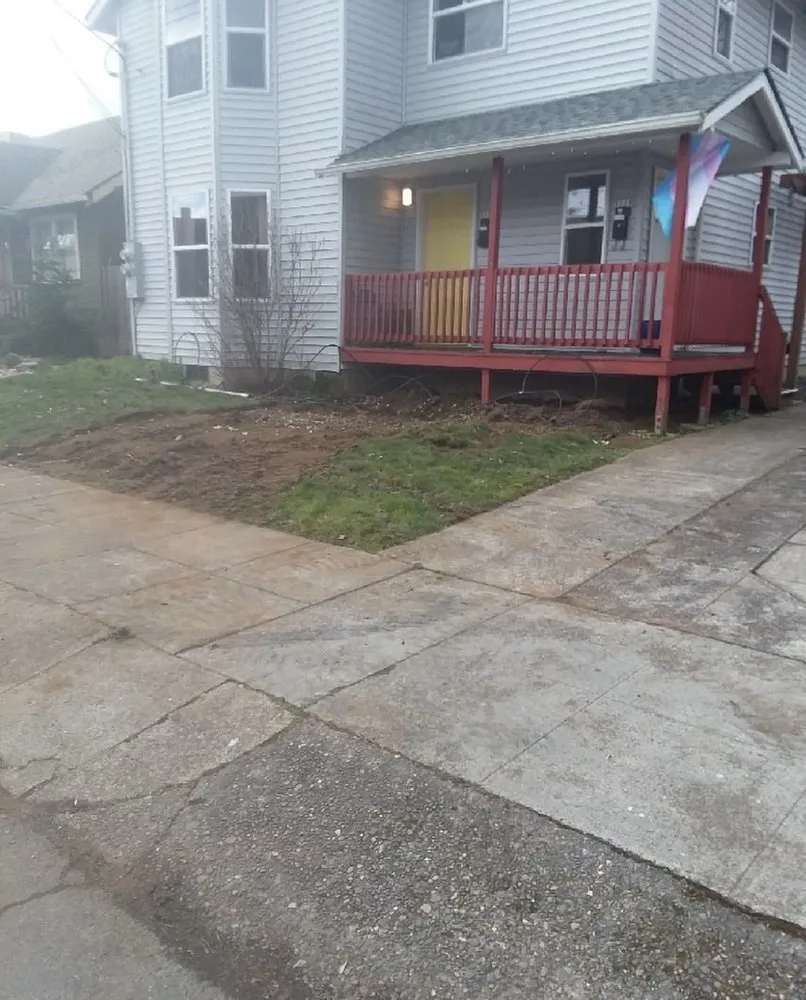 Custom yard maintenance with custom design across Cornelius, OR - Alex Arias Construction