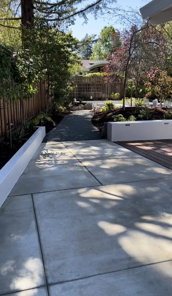 Affordable lawn mowing service for residential properties in Campbell, CA by Alex Gomez Landscaping