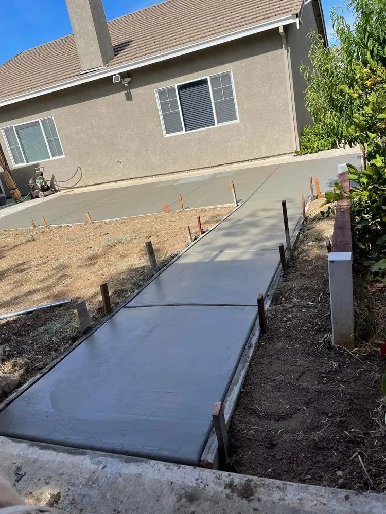 Expert landscaping services in Fairfield, CA by Alex Landscaping