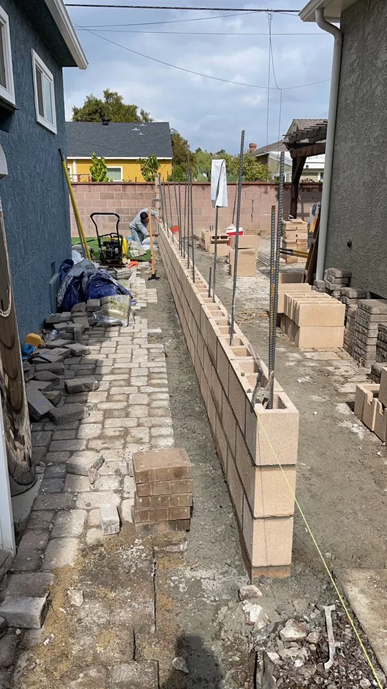 Top-rated outdoor landscaping experts serving Paramount, CA - Alex landscaping