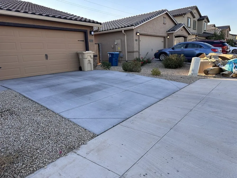 Trusted yard maintenance in Buckeye, AZ by Alex Landscaping Services