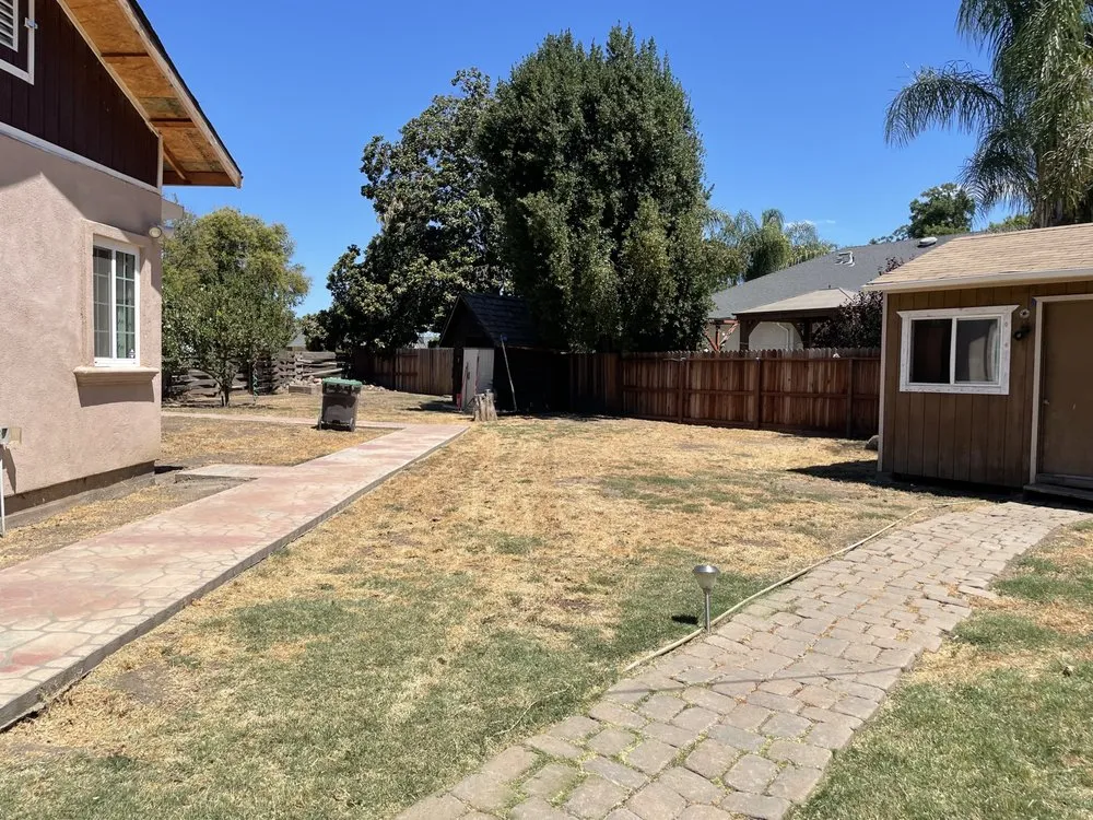 Affordable yard maintenance in Stockton, CA - Alex N Lucia Lawn N Junk Removal Services