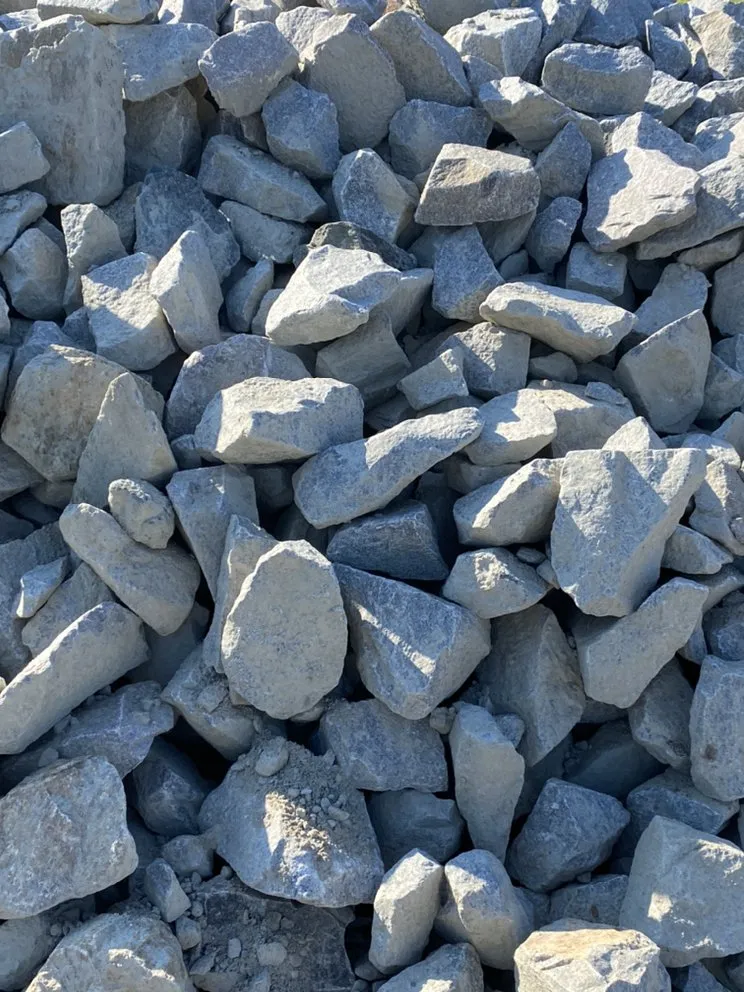 Expert lawn care service in Greenville, NC by Alex Pinestraw & Mulch