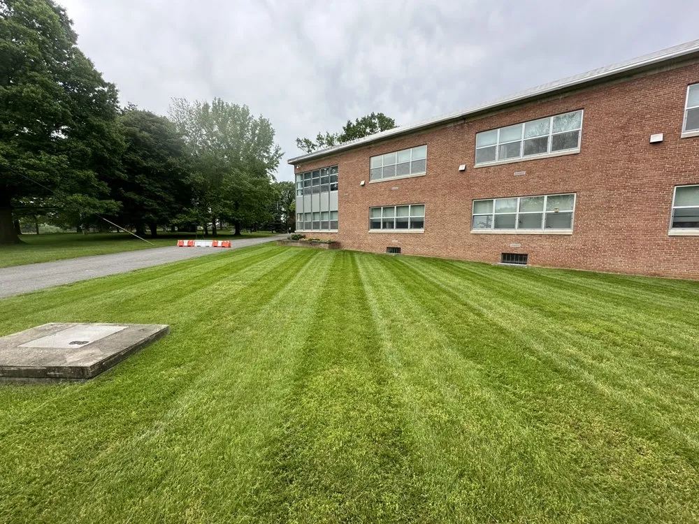 Top-rated garden landscaping for year-round maintenance in Smithsburg, MD by Alex Prime Cut Landscaping