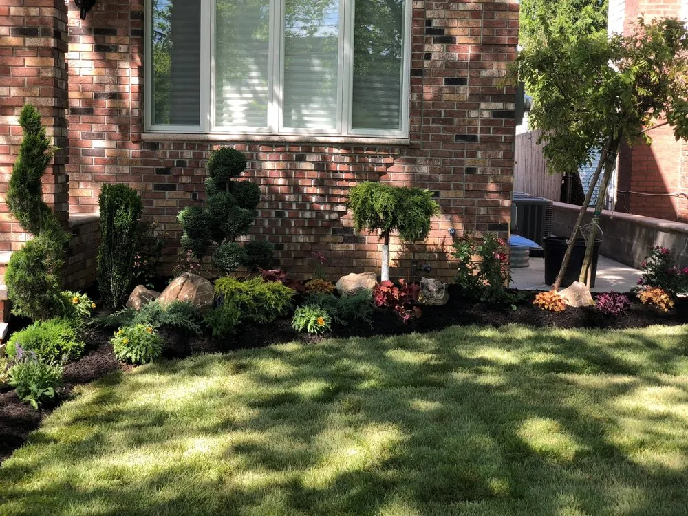 Reliable lawn mowing service experts serving Rosedale, NY - Alexander Landscaping