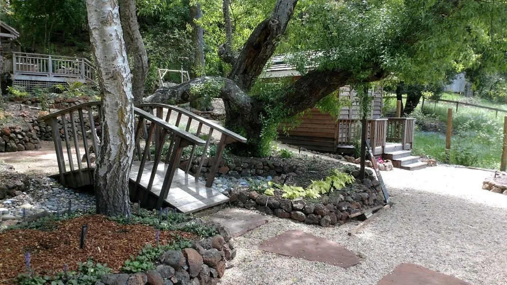 Custom outdoor landscaping experts serving Redwood City, CA - Alexander Pacific Landscape Co.