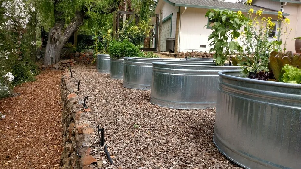 Affordable garden landscaping in Redwood City, CA by Alexander Pacific Landscape Co.