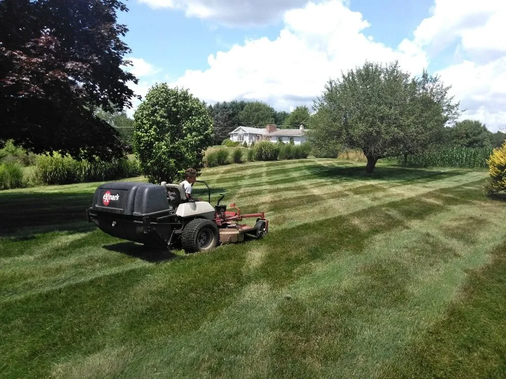 Top-rated lawn care service in West Sunbury, PA by Alexander's Lawn Care & Maintenance