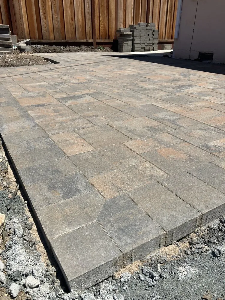 Custom yard cleanup service experts serving Sunnyvale, CA - Alexander's Pavers