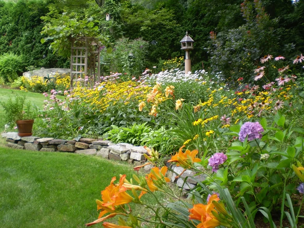 Trusted landscape installation for year-round maintenance across Guilford, CT - Alexandra's Gardens