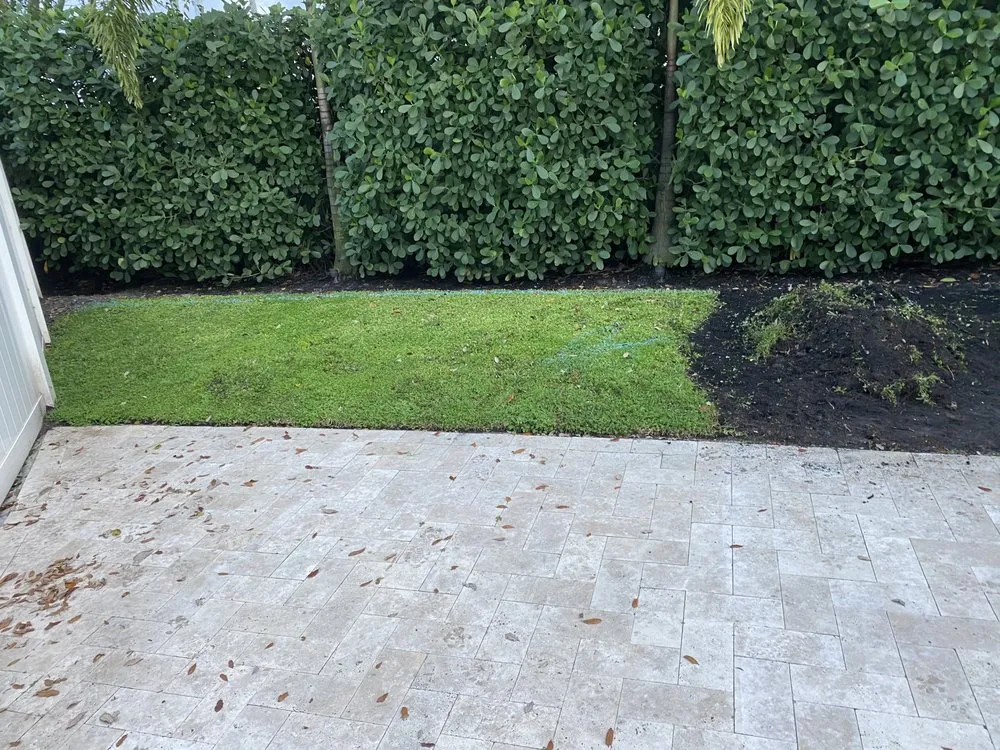 Expert outdoor landscaping in Boynton Beach, FL by Alexis Lawn Care Service